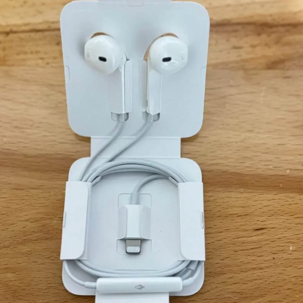 Original Headphones for iPhone & Charger